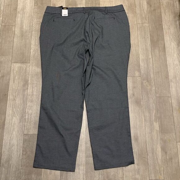 Womens NWT LEE Plus Straight Mid Rise Wrinkle Free Casual Dress Pants - Picture 2 of 7